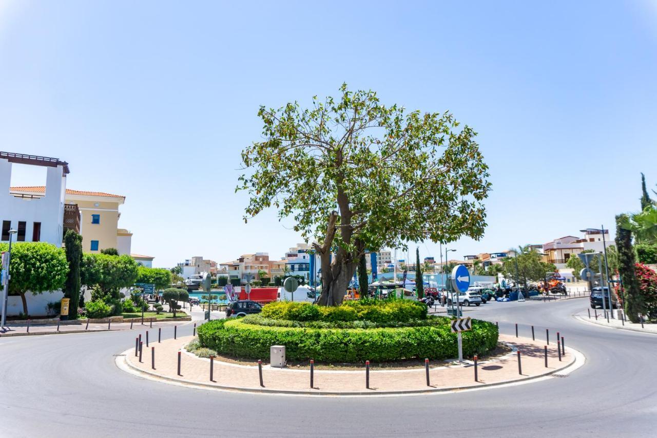 Limassol Marina Nereids D22 By Ezoria Villas 外观 照片