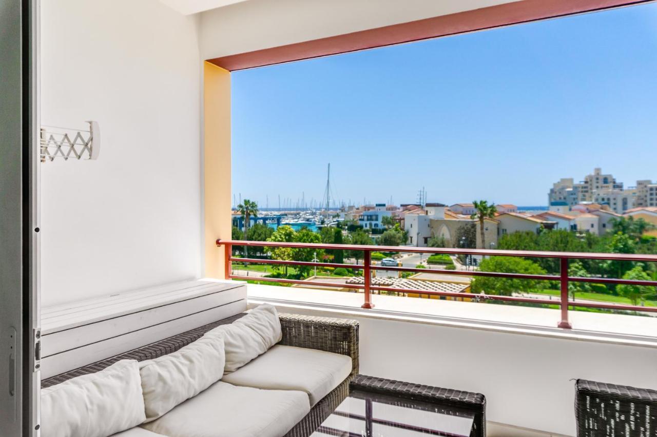 Limassol Marina Nereids D22 By Ezoria Villas 外观 照片